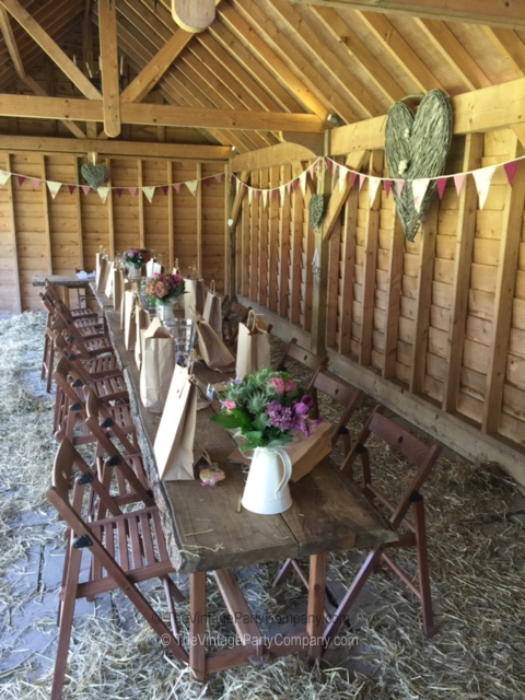 Vintage rustic barn wedding at millbrook estate